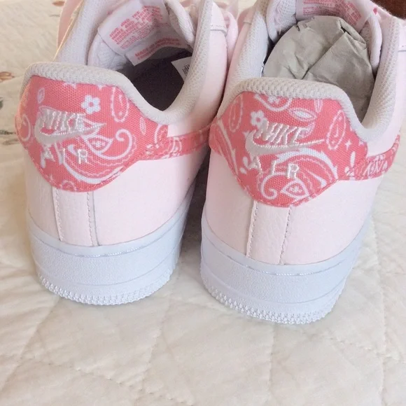 Nike Air Force 1 shoes - Picture 6 of 8